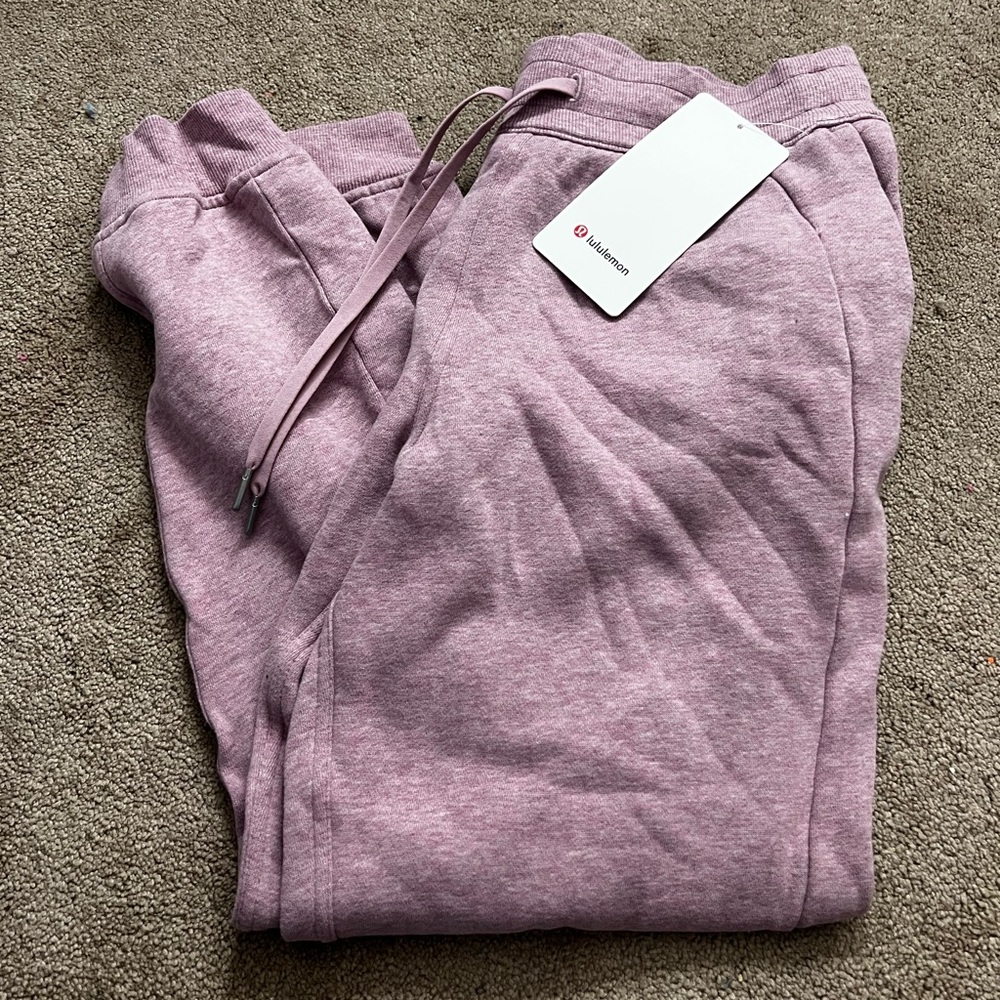 NWT Lululemon scuba HR jogger
